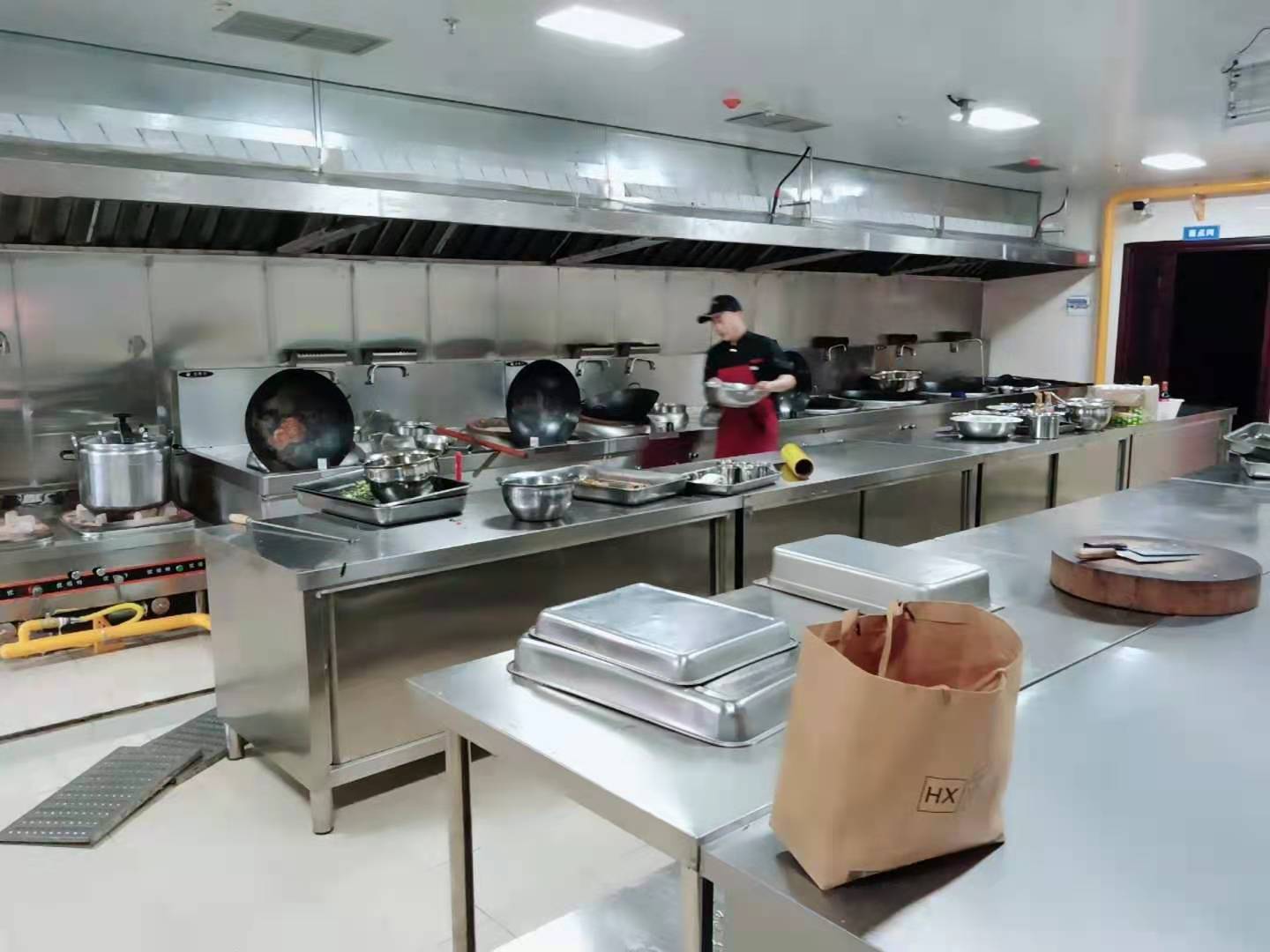 学校食堂91免费看黄片设备